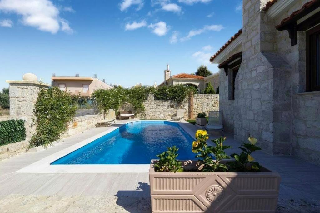 Heraklion Twins House - Private Pool Retreat Episkopí- Rethimno Dış mekan fotoğraf