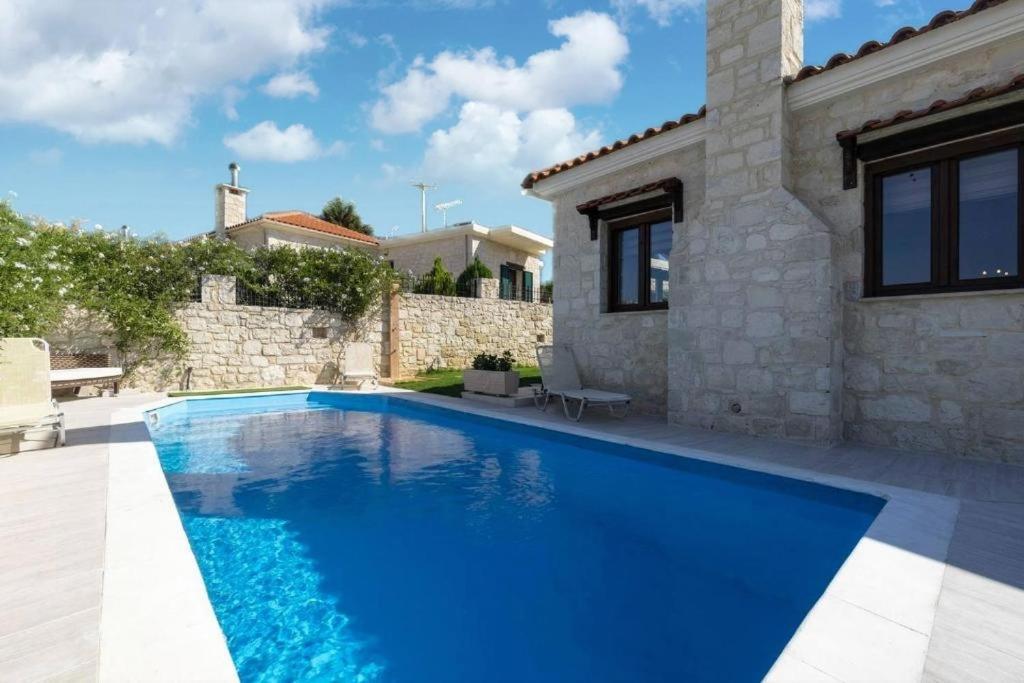 Heraklion Twins House - Private Pool Retreat Episkopí- Rethimno Dış mekan fotoğraf